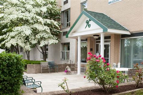 independent living west hartford ct.